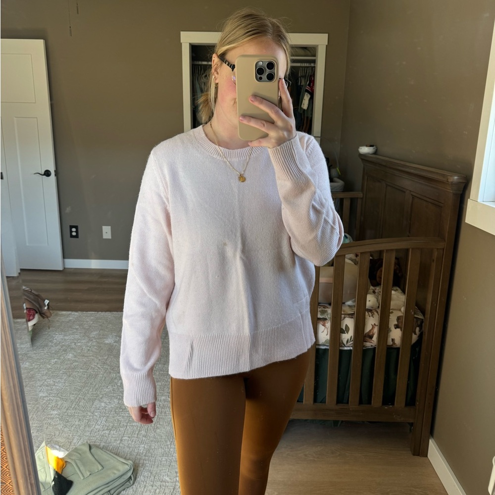 Women's Soft Pink Banana Republic Sweater